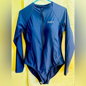 Daci Rash Guard Long Sleeve Swimsuit Surfing Bathing Suit UPF 50 Size Large